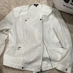 NWOT apt 9 xl white jacket